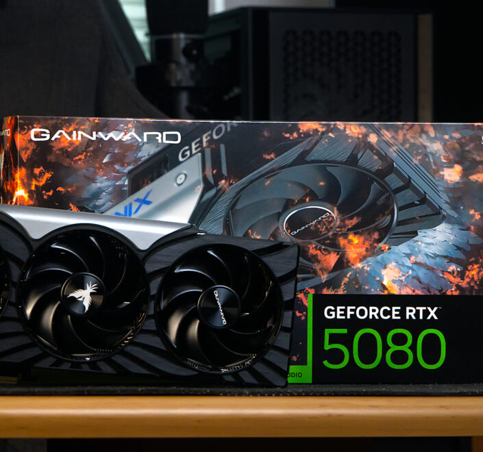 Gainward GeForce RTX 5080 Phoenix V1 - Front 1