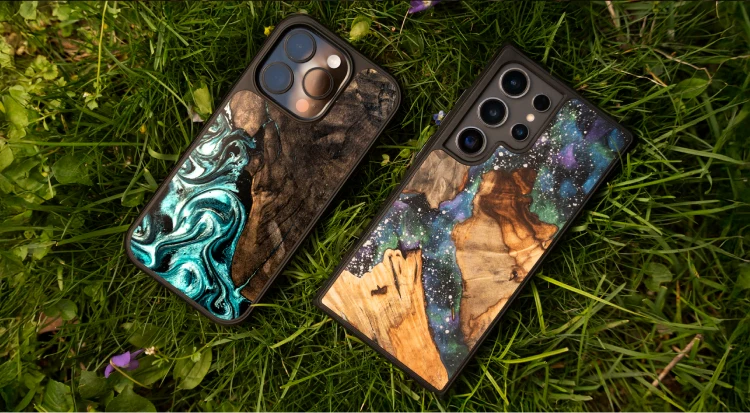 Traveler iPhone and Galaxy 295dc3bb a27e 4706 bcc8