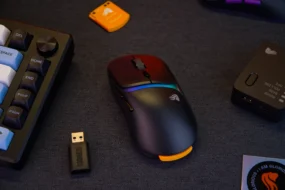 Glorious Model D3 Wireless - Góra 1