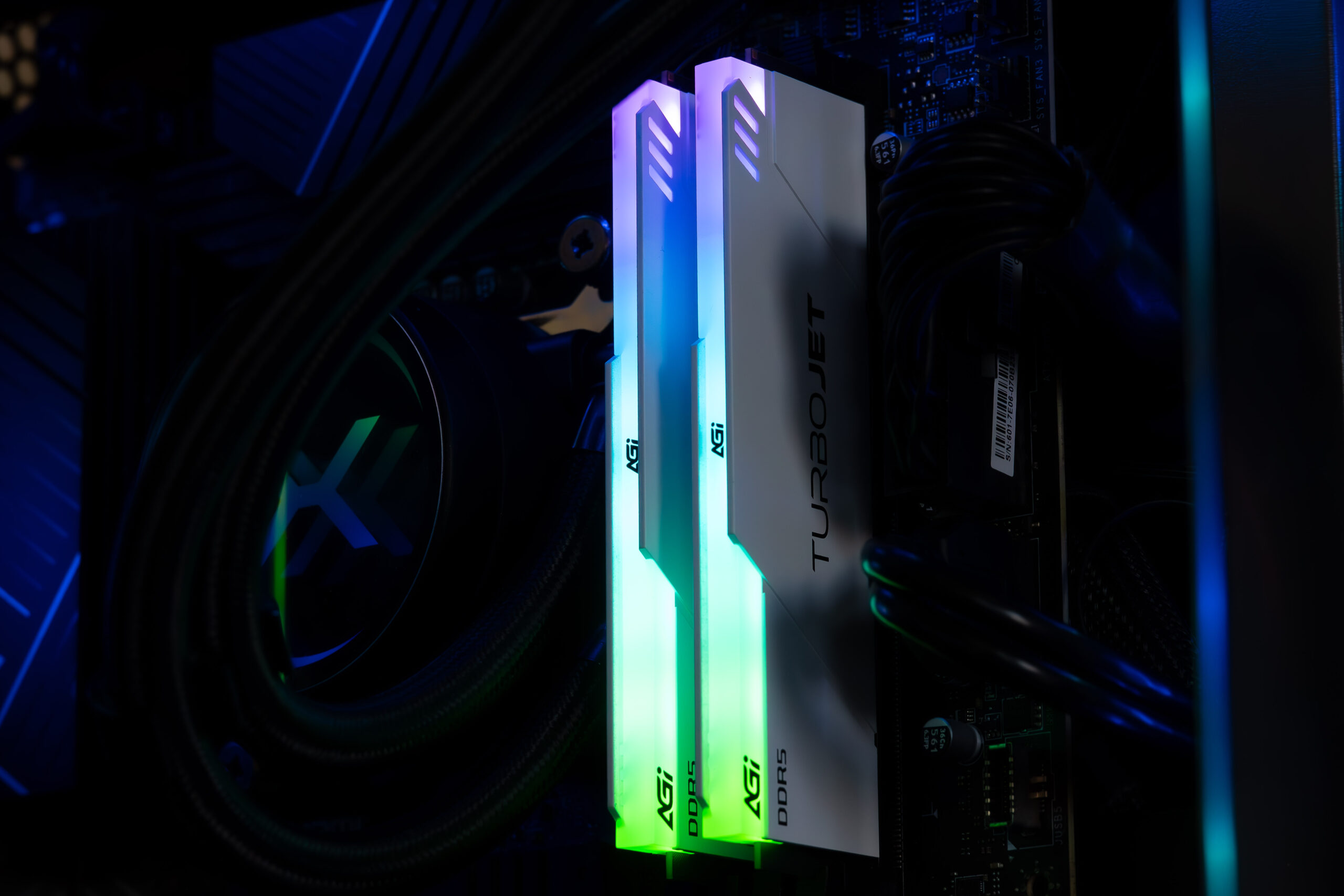 Recenzja AGI UD858 TURBOJET RGB DDR5 - nowy gracz z mocnym wejściem na rynek 68 DSC03489 Poprawione Szum scaled